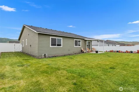2471 SE 3rd Street East Wenatchee WA 98802