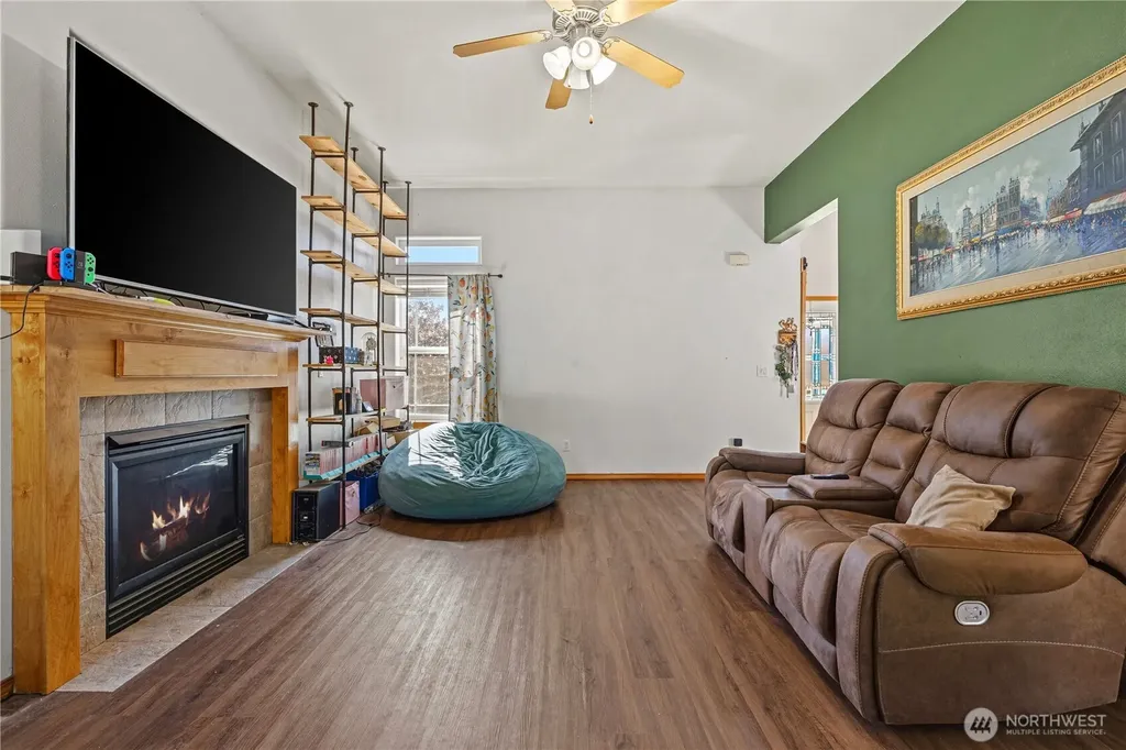 1702 SW Ulysses Street Oak Harbor WA 98277