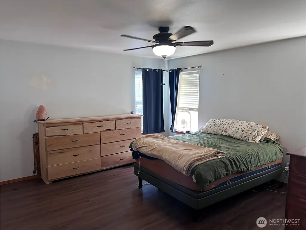 1702 SW Ulysses Street Oak Harbor WA 98277