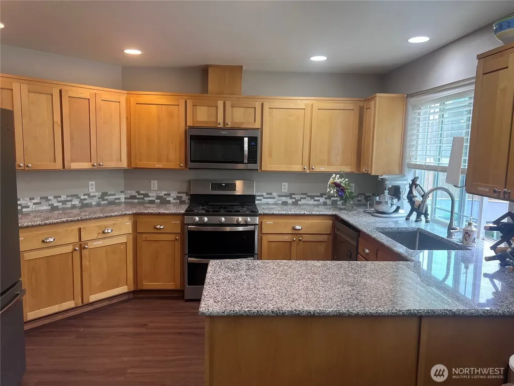 1702 SW Ulysses Street Oak Harbor WA 98277