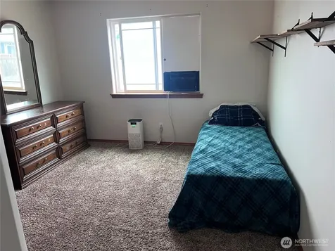 1702 SW Ulysses Street Oak Harbor WA 98277