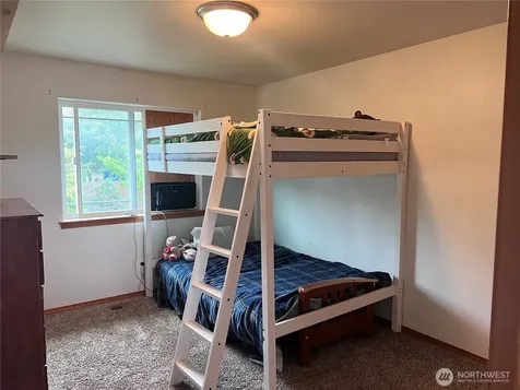 1702 SW Ulysses Street Oak Harbor WA 98277
