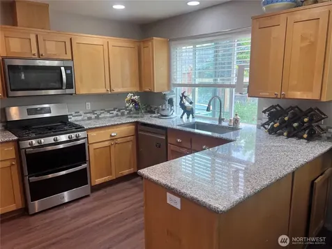 1702 SW Ulysses Street Oak Harbor WA 98277
