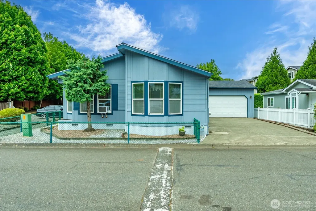 15400 SE 155th Place Renton WA 98058