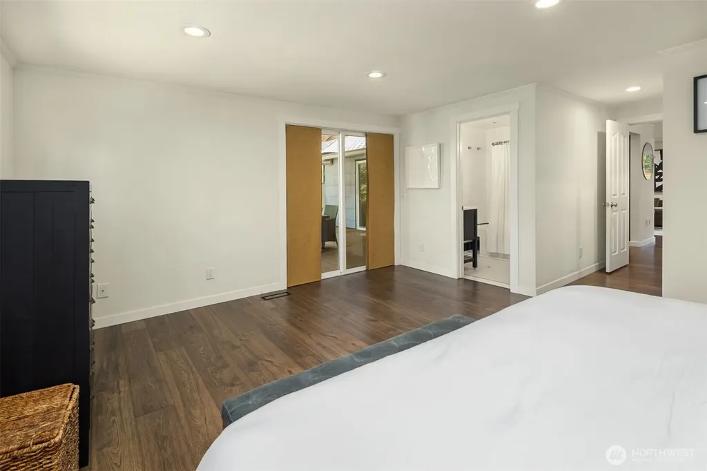 22613 78th Place W Edmonds WA 98026