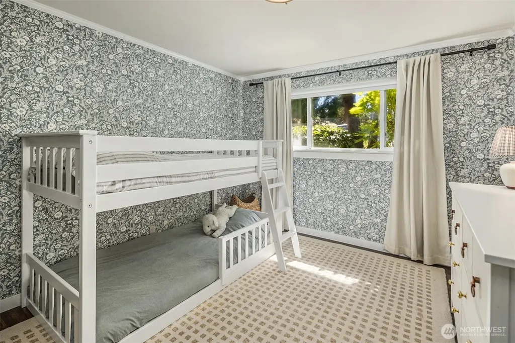 22613 78th Place W Edmonds WA 98026