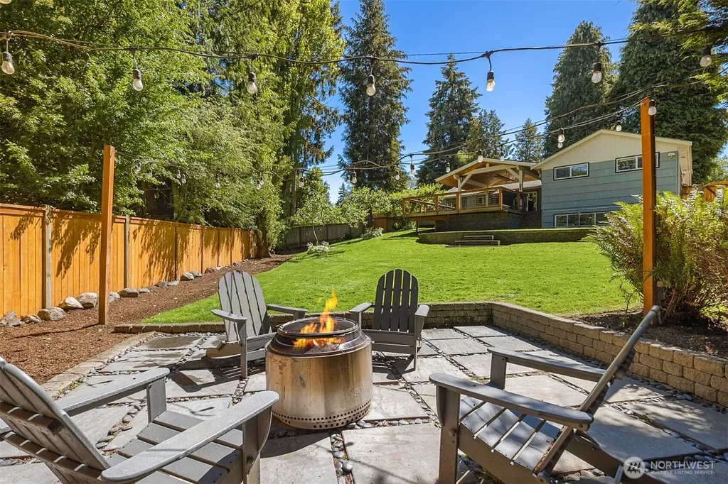 22613 78th Place W Edmonds WA 98026