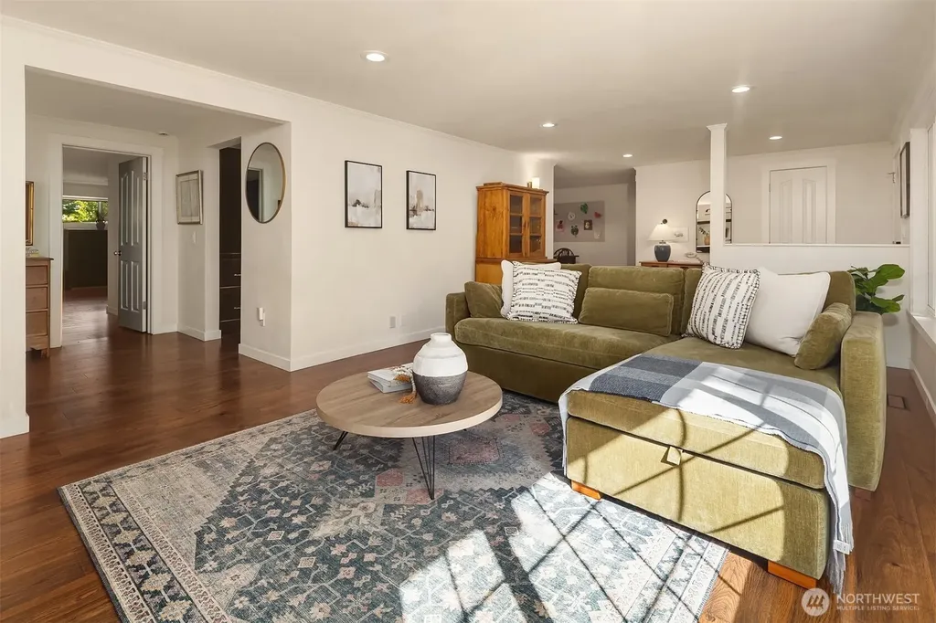22613 78th Place W Edmonds WA 98026