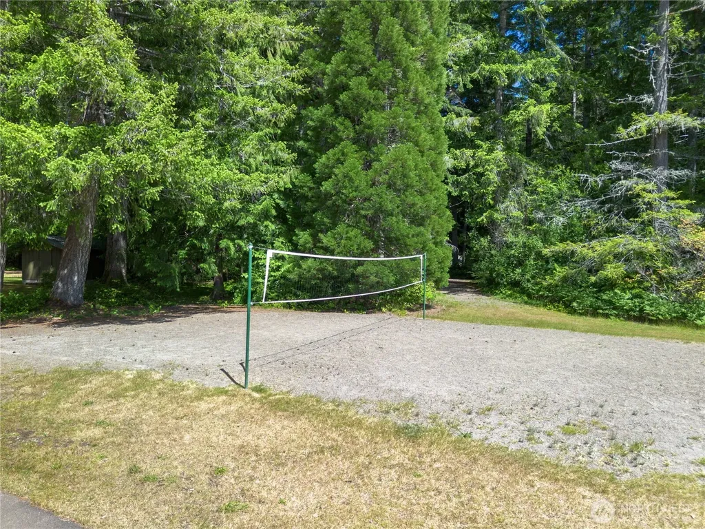 290 N Dow Creek Drive Hoodsport WA 98548