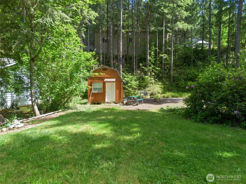 290 N Dow Creek Drive Hoodsport WA 98548