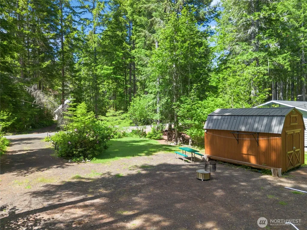 290 N Dow Creek Drive Hoodsport WA 98548