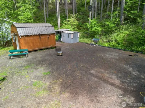 290 N Dow Creek Drive Hoodsport WA 98548
