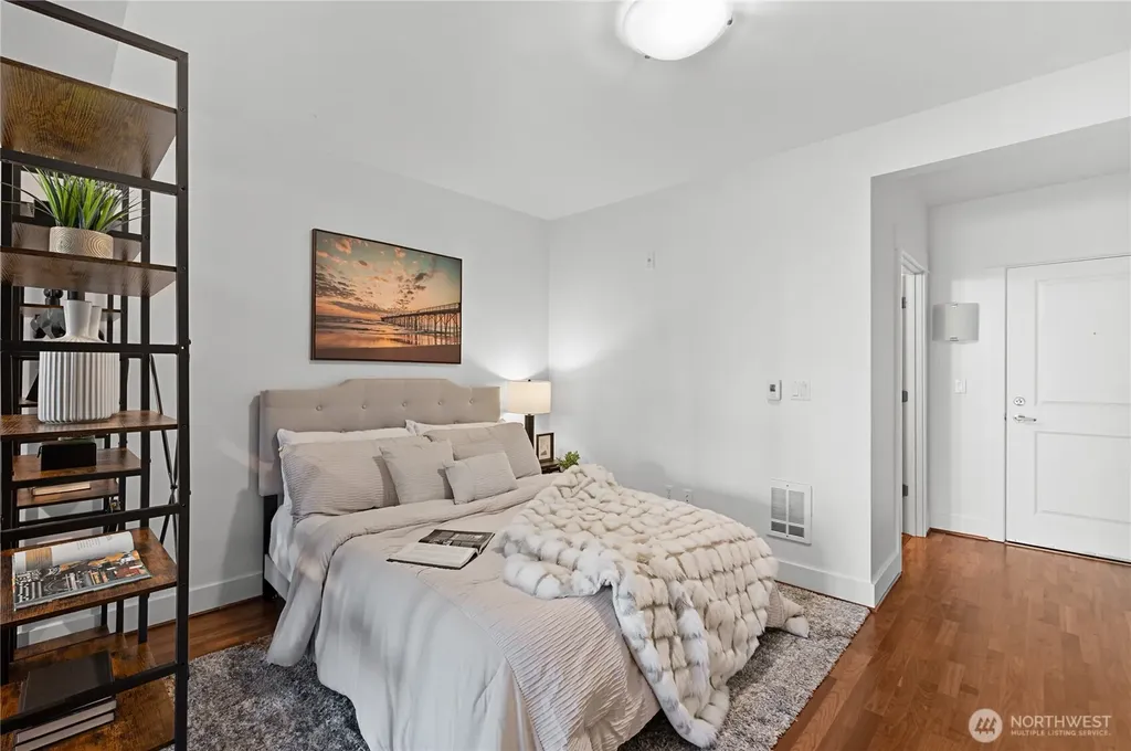 699 John Street Seattle WA 98109