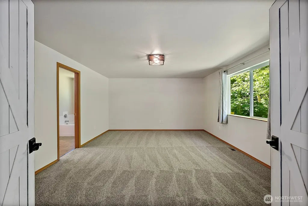 8816 324th St E Eatonville WA 98328
