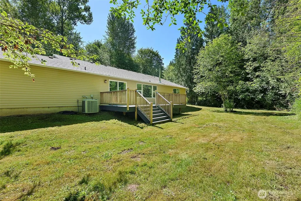 8816 324th St E Eatonville WA 98328