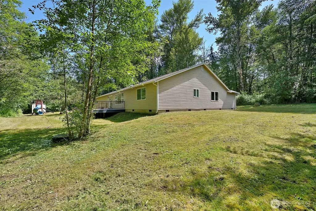 8816 324th St E Eatonville WA 98328