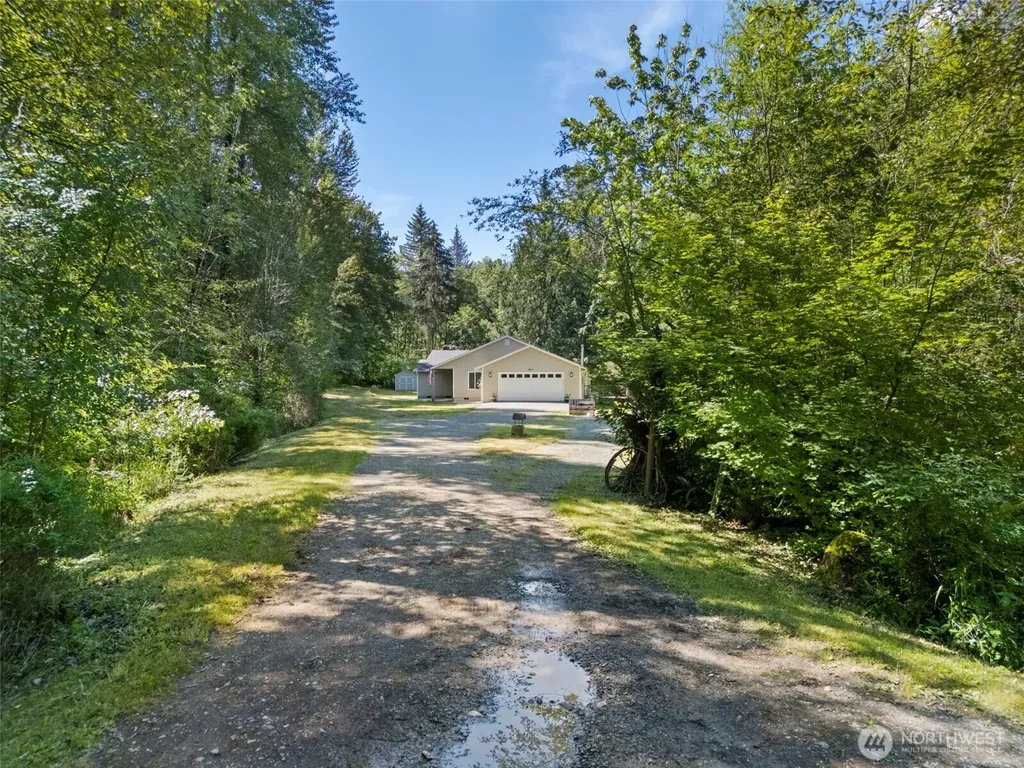 8816 324th St E Eatonville WA 98328