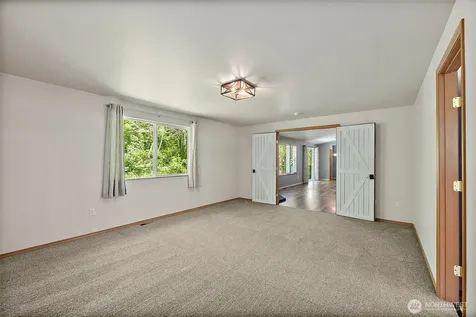 8816 324th St E Eatonville WA 98328