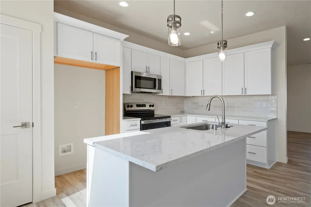 6739 SE Club House Drive Court Othello WA 99344