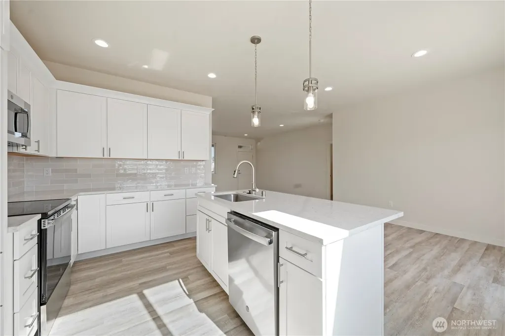 6739 SE Club House Drive Court Othello WA 99344