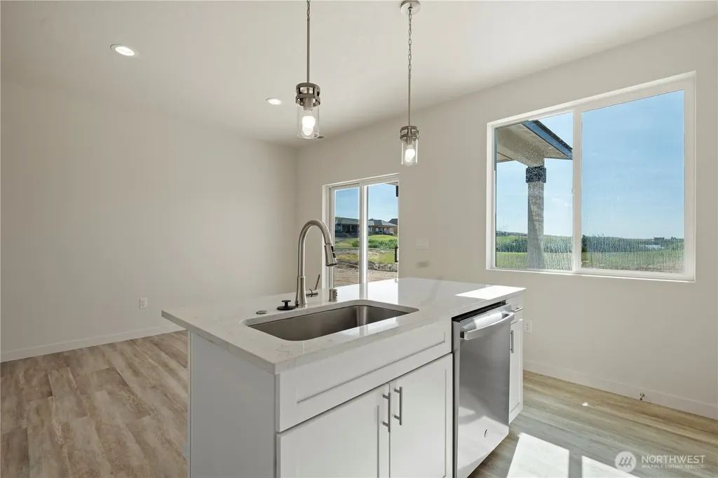 6739 SE Club House Drive Court Othello WA 99344