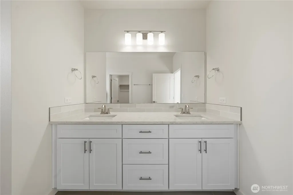 6739 SE Club House Drive Court Othello WA 99344