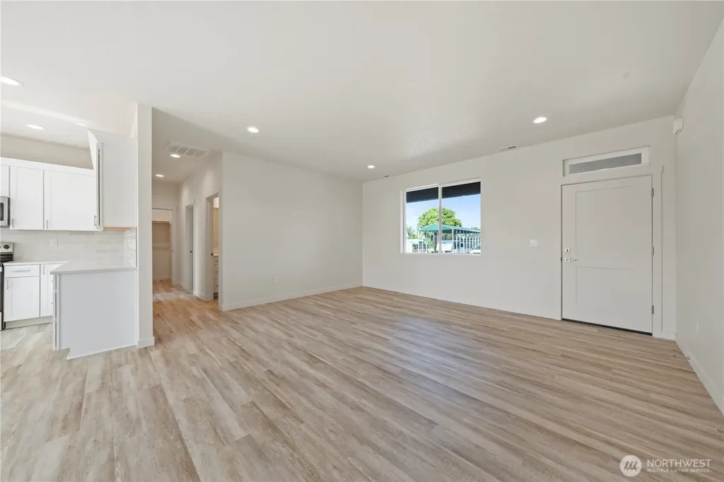 6739 SE Club House Drive Court Othello WA 99344