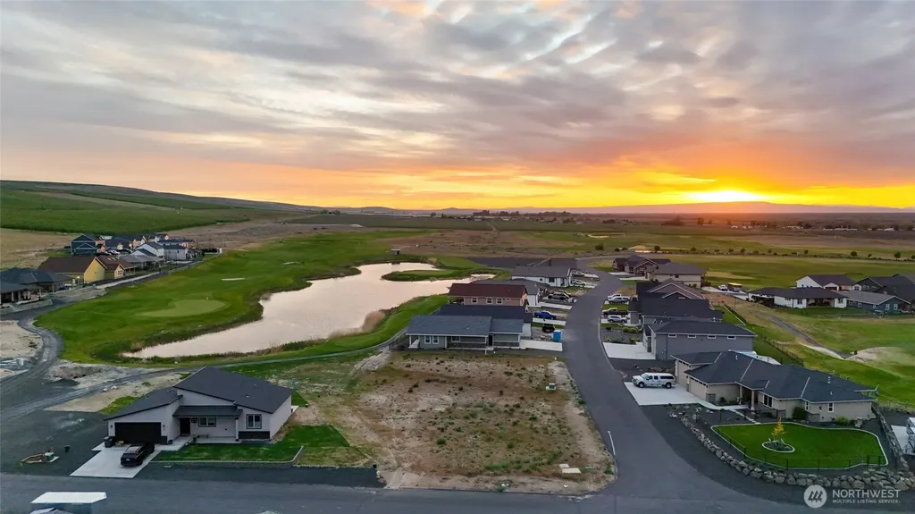 6739 SE Club House Drive Court Othello WA 99344