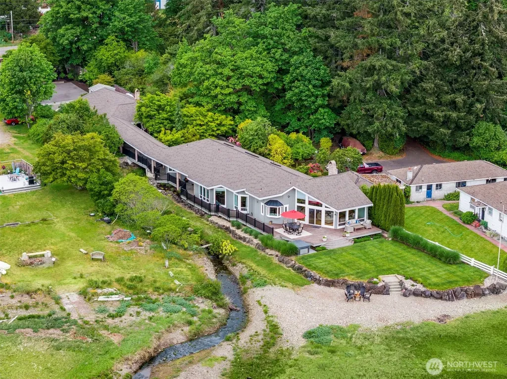 6591 NE North Shore Road Belfair WA 98528