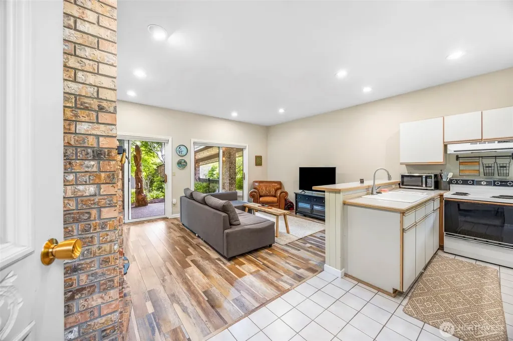 6591 NE North Shore Road Belfair WA 98528