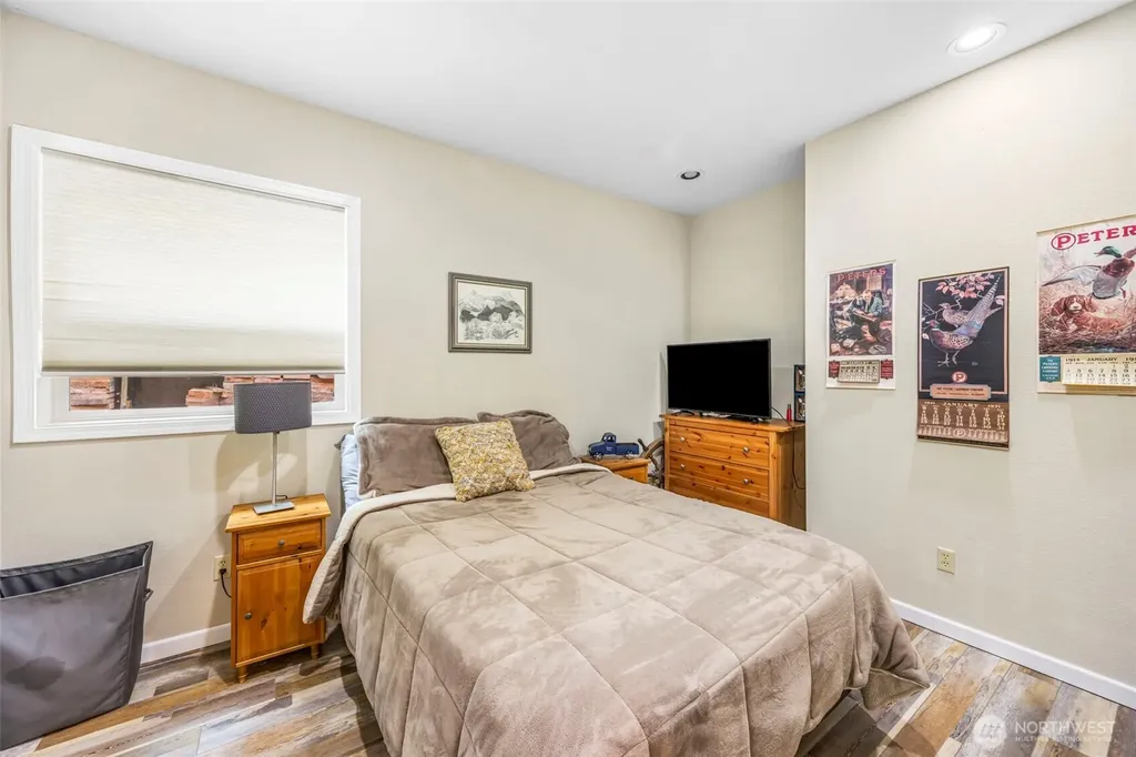 6591 NE North Shore Road Belfair WA 98528