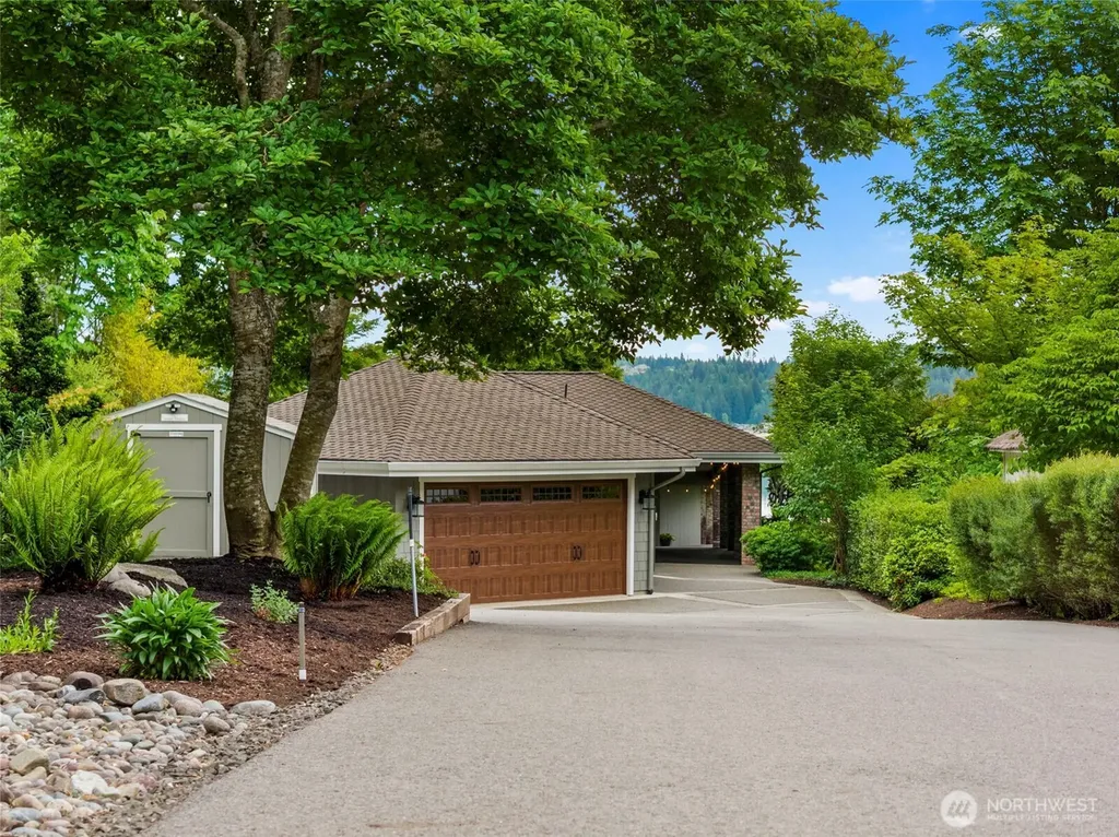 6591 NE North Shore Road Belfair WA 98528