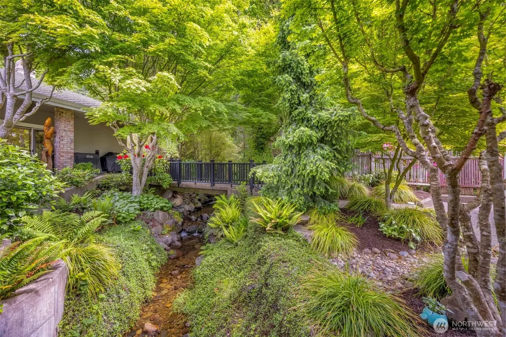 6591 NE North Shore Road Belfair WA 98528