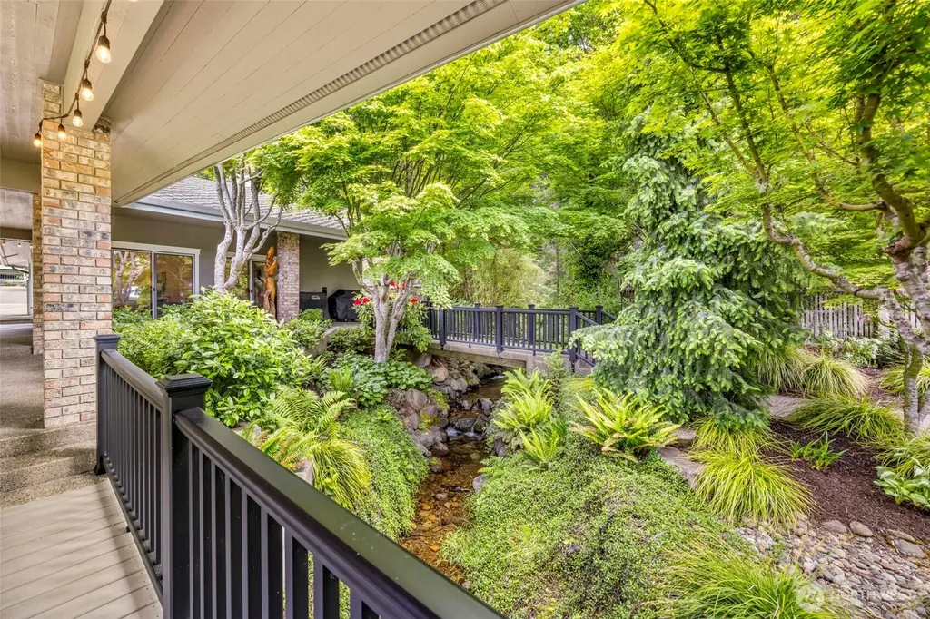6591 NE North Shore Road Belfair WA 98528