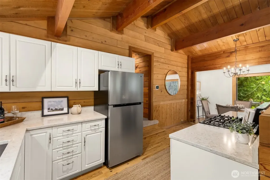 6565 NE Island Center Road Bainbridge Island WA 98110