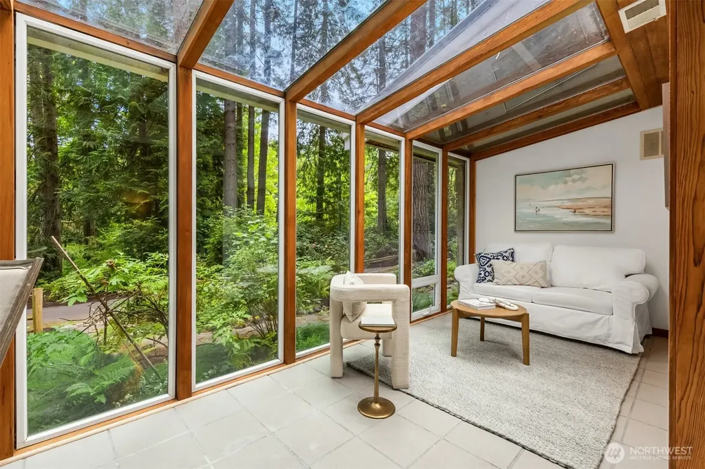 6565 NE Island Center Road Bainbridge Island WA 98110
