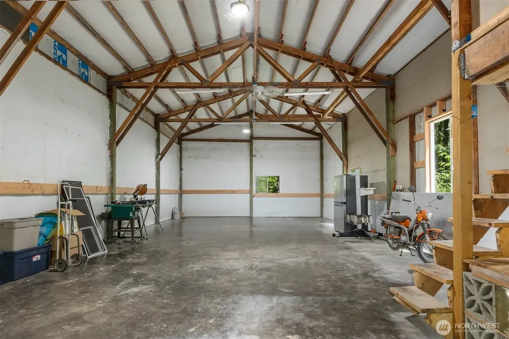 6565 NE Island Center Road Bainbridge Island WA 98110