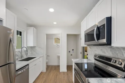 1251 SW 151st Street Seattle WA 98166