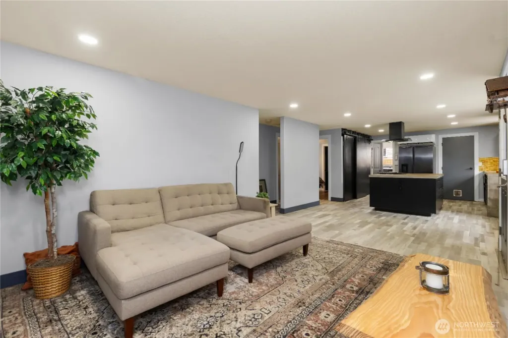 1319 Maple Avenue Snohomish WA 98290