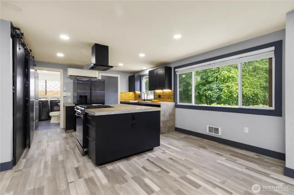 1319 Maple Avenue Snohomish WA 98290