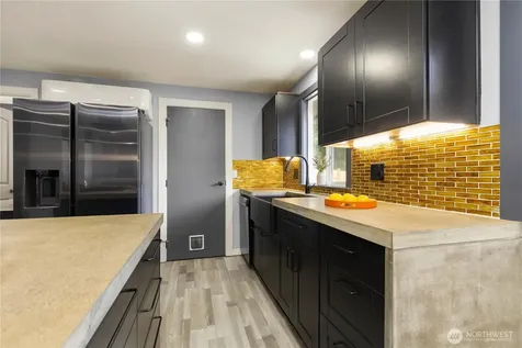 1319 Maple Avenue Snohomish WA 98290