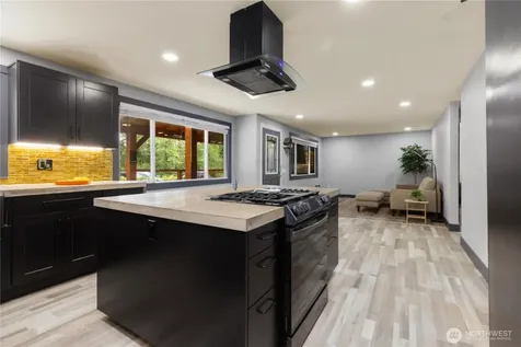 1319 Maple Avenue Snohomish WA 98290