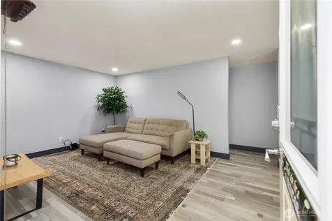 1319 Maple Avenue Snohomish WA 98290