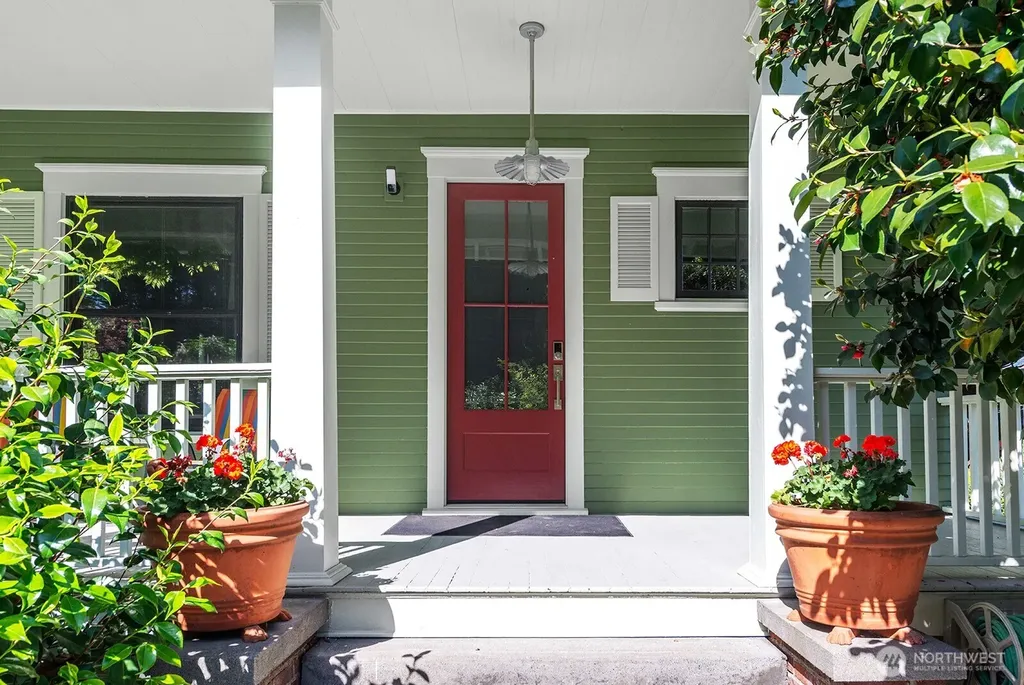 7541 Seward Park Avenue S Seattle WA 98118