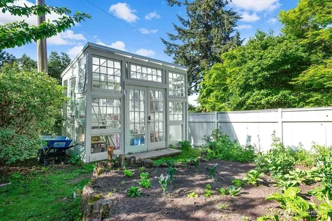 7541 Seward Park Avenue S Seattle WA 98118