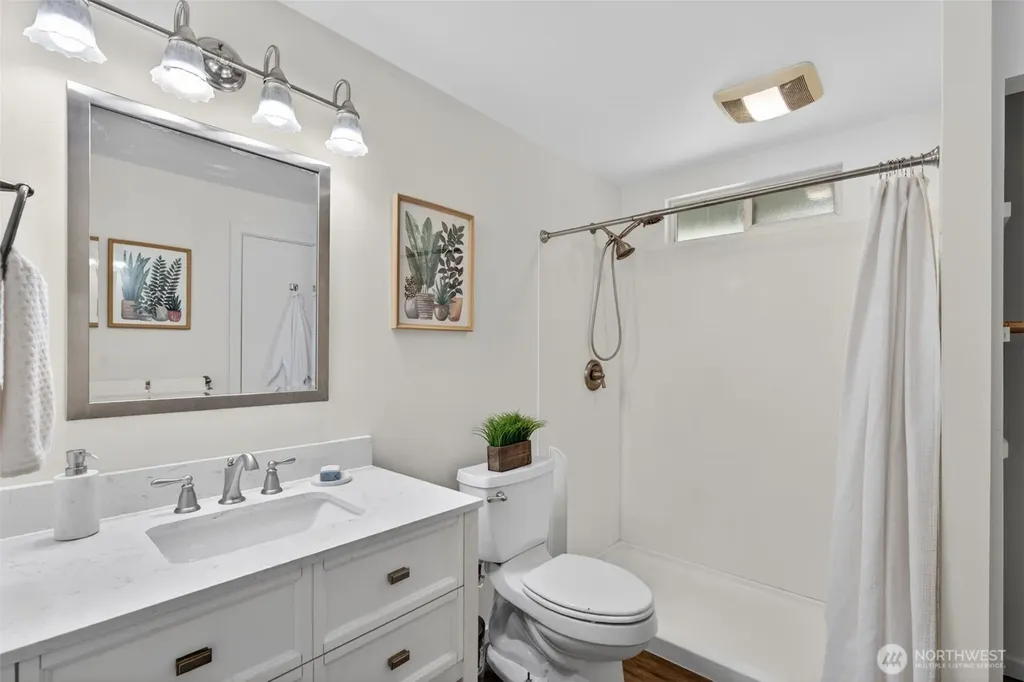 19209 Grannis Road Bothell WA 98012