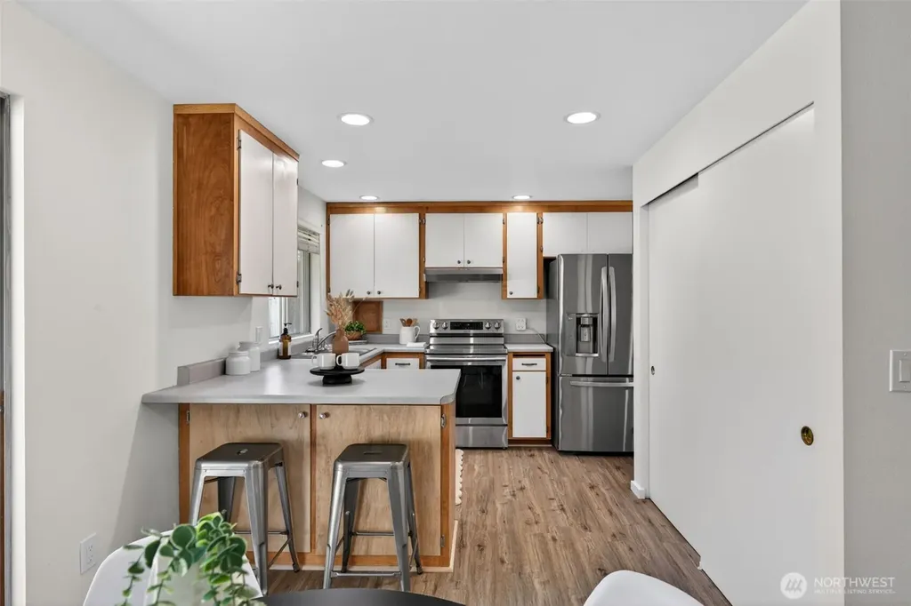 19209 Grannis Road Bothell WA 98012