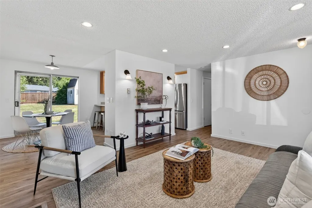 19209 Grannis Road Bothell WA 98012
