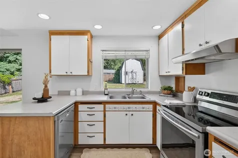 19209 Grannis Road Bothell WA 98012