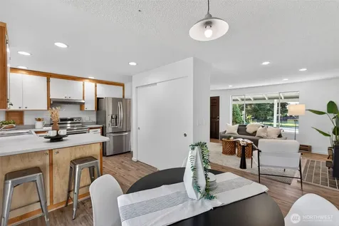 19209 Grannis Road Bothell WA 98012